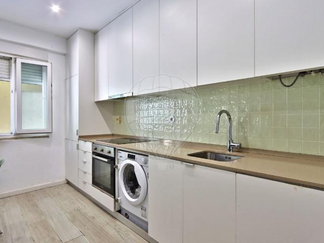 Apartamento T2 à venda em Serra das Minas