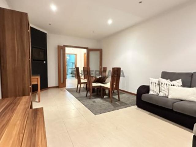 Apartamento T2 à Venda Localização Privilegiada perto da Praia e do Metro