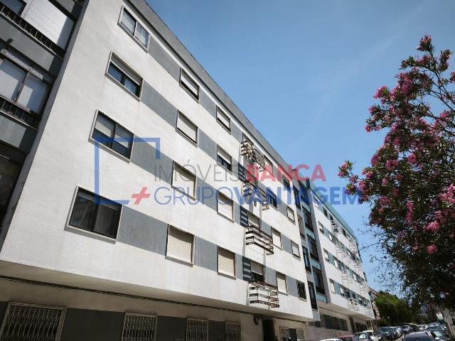 Apartamento T2 Agualva