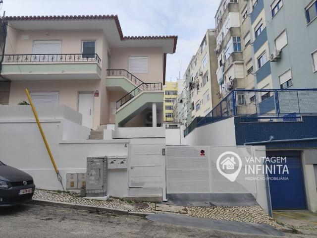 Apartamento T2, Almada, Cova Da Piedade, Pragal e Cacilhas, Almada | BPI Expresso Imobiliário