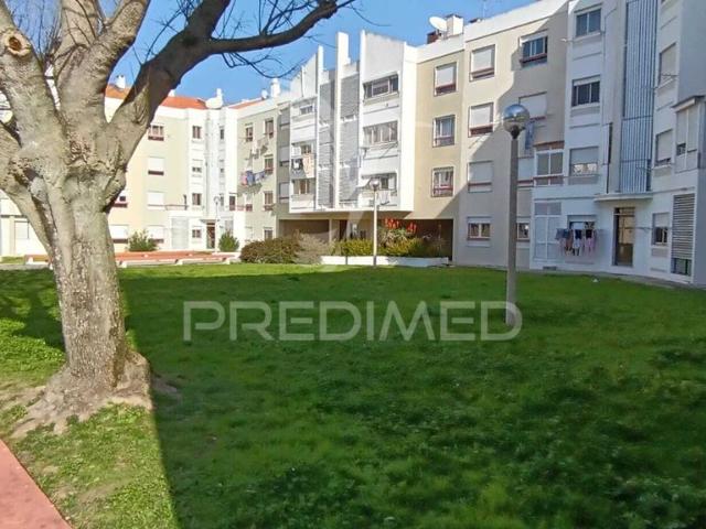 Apartamento T2 amplo na Moita