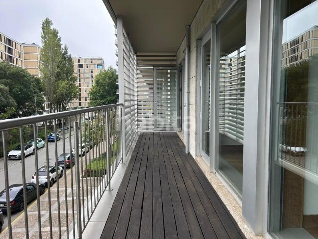 Apartamento T2 Arrábida Lake Towers