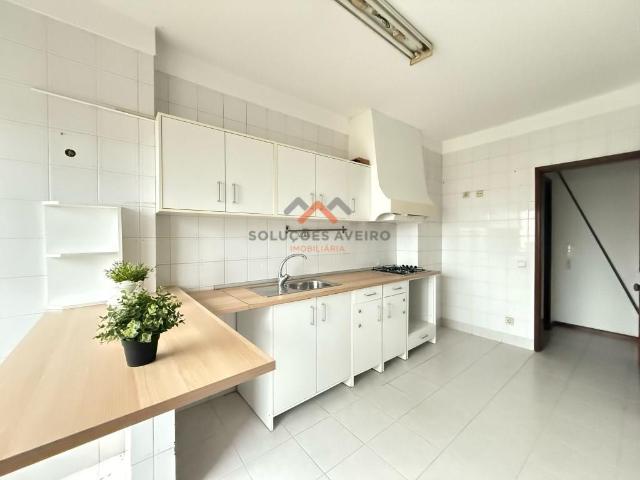 Apartamento T2 Aveiro Centro 90m² Glória e Vera Cruz