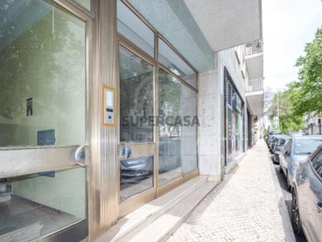 Apartamento T2 Avenida Visconde Valmor | Avenidas Novas