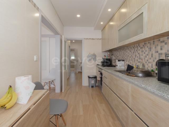 Apartamento T2 Baixa da Banheira Renovado