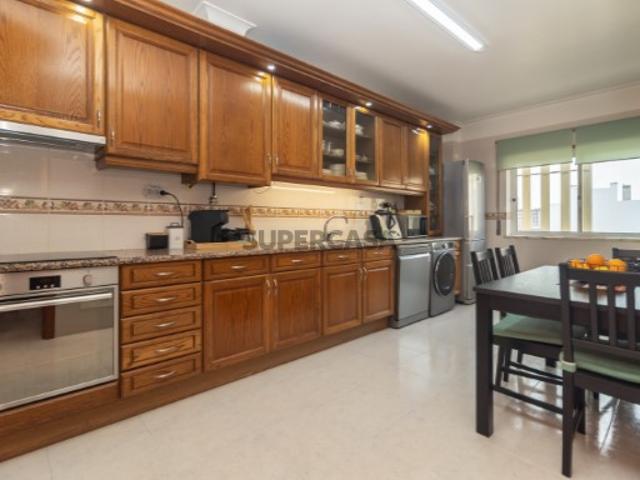 Apartamento T2 | Bairro Afonso Costa | Setúbal