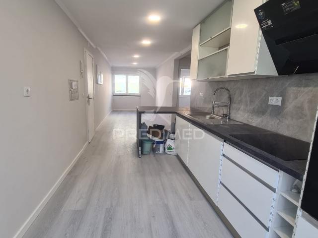 Apartamento T2 Benfica Lisboa