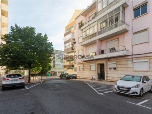 APARTAMENTO T2 BENFICA