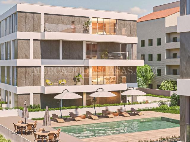 Apartamento T2, boas áreas e exposição solar
