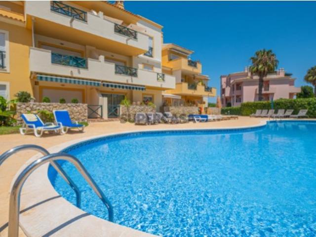 Apartamento T2 c/ Piscina e Garagem em Olhos de Água