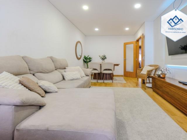 Apartamento T2 c/ Terraço | Fânzeres | Gondomar