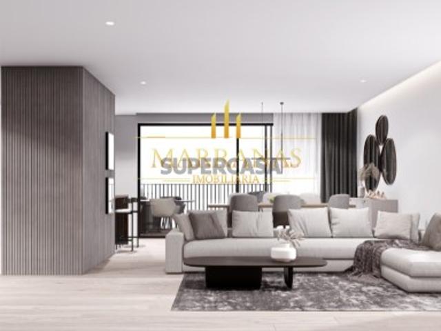 Apartamento T2 c/ varanda