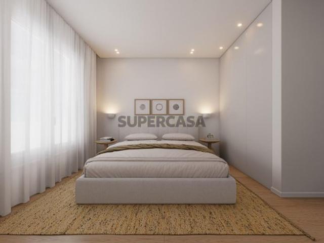Apartamento T2 c/ 2 casas de banho e 91m2 NOVO