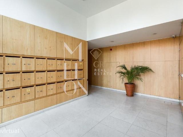Apartamento T2, c/ 2 WCs Completos, suite c/ closet, em Vila Nova de G