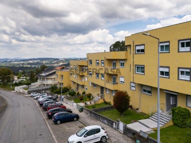 Apartamento T2 Caldas S. Jorge Último Piso / Garagem Fechada