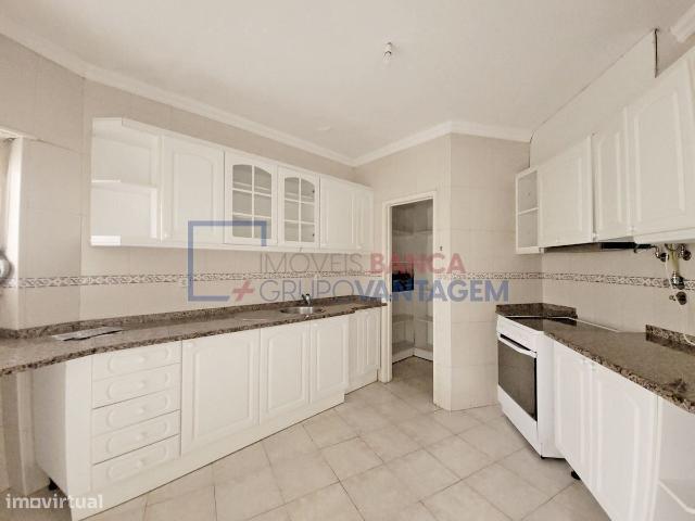 APARTAMENTO T2 CARNAXIDE