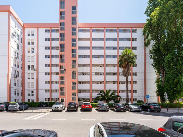 Apartamento T2 Carnide