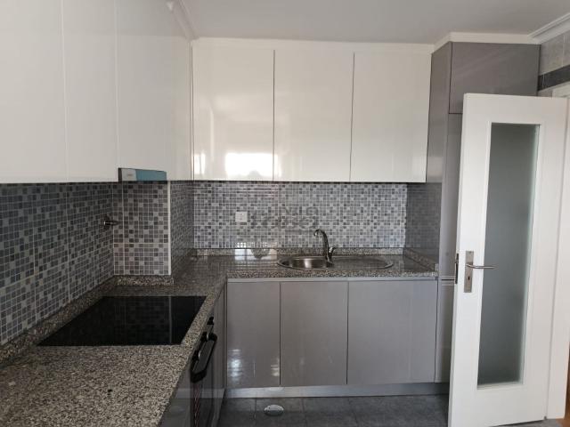 Apartamento T2 centro de Rio Tinto totalmente remodelado