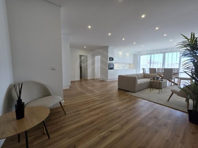 Apartamento T2, centro, Olhão, Algarve 99m² Olhão