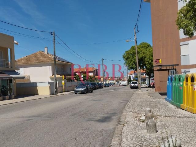 Apartamento T2, Charneca de Caparica e Sobreda, Almada | BPI Expresso Imobiliário