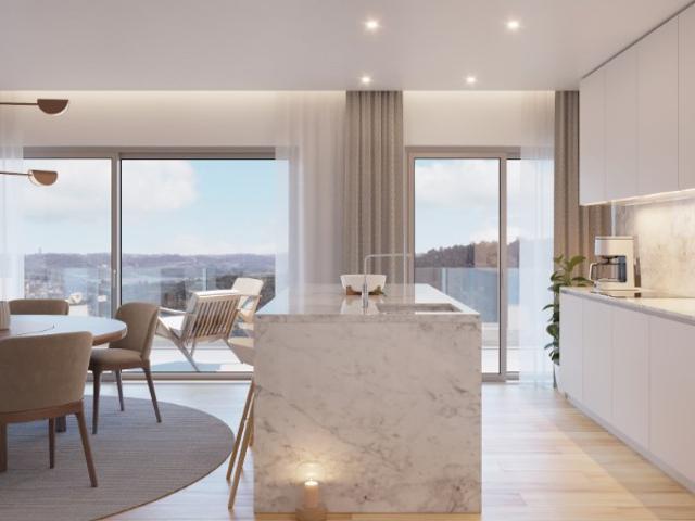 Apartamento T2 com 2 varandas e estacionamento em Campolide, Lisboa