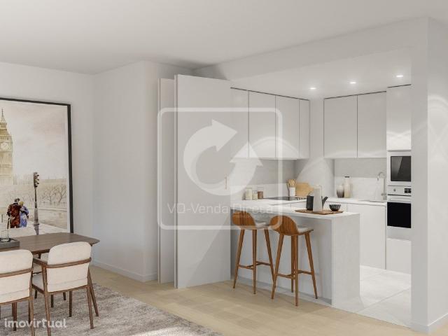 Apartamento T2 com 2 Quartos e Varanda condomnio de luxo em Setbal