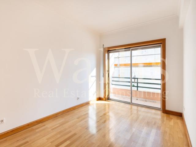Apartamento T2 com 70 m2 com Vista Rio em Belém | Wallis Real Estate
