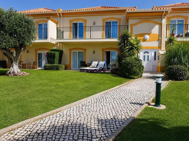 Apartamento T2 com Amplo Espaço em Boavista Golf & Spa, Lago. 121m² Lagos
