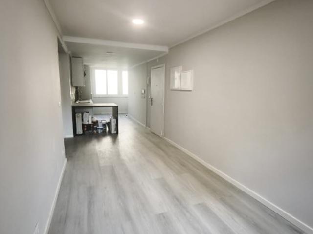 Apartamento T2 com Acabamentos de Qualidade e Excelente Exposição Solar