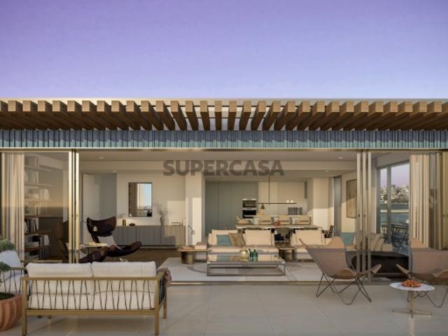 Apartamento T2 com área exterior, em empreendimento com piscina junto à praia, em Canidelo