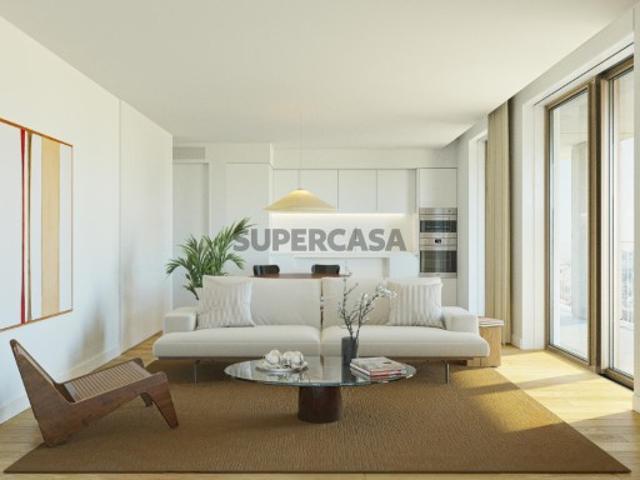 Apartamento T2 com área exterior em pleno centro da cidade do Porto