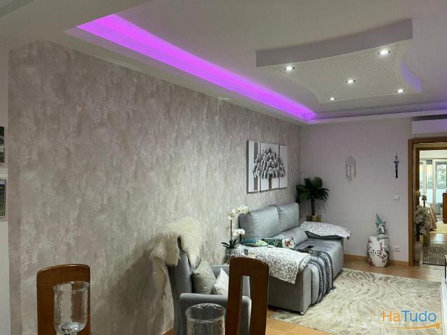 Apartamento T2 com arrecadação em S. João da Talha | 26063616790