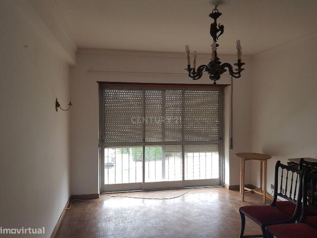 Apartamento T3 com arrecadao B Alcaide / Alto da Castelhana Cascai