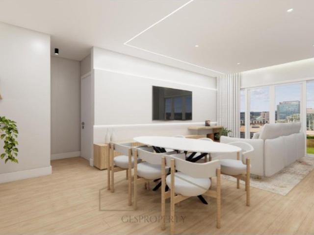 Apartamento T2 com arrecadao e parqueamento na Quinta de Santa Te.