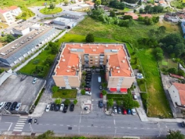 Apartamento T2 com Box Fechada | Último Piso | Campo, Valongo