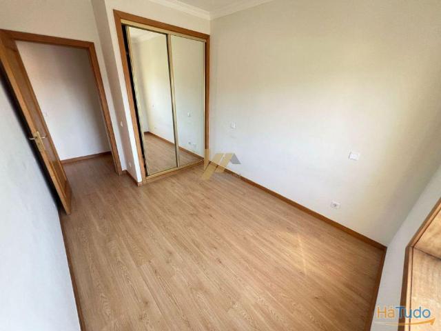 Apartamento T2 com garagem | 26054058956