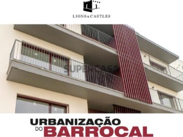Apartamento T2 com Garagem Barrocal