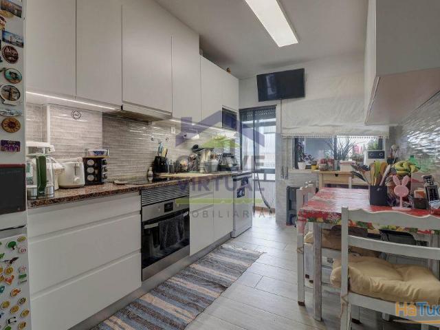 Apartamento T2 com Garagem Centro Bombarral | 26064079533