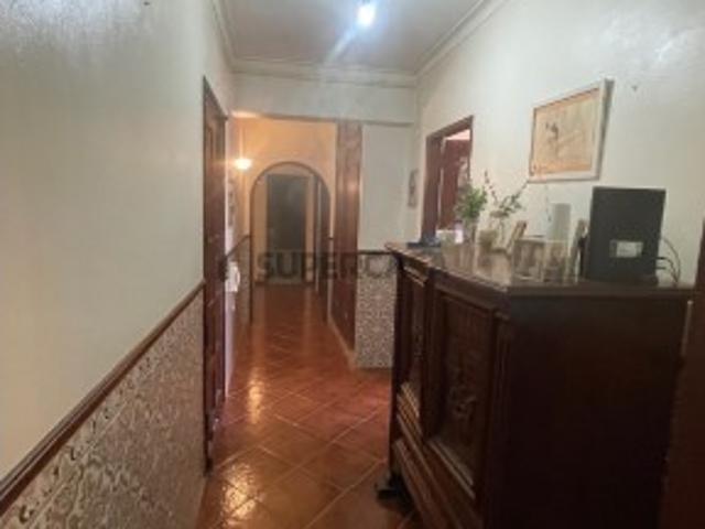 Apartamento T2 com garagem e sótão