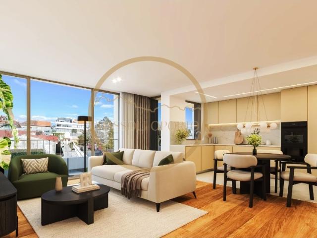 Apartamento T2, com garagem e terraço em Serralves, Porto