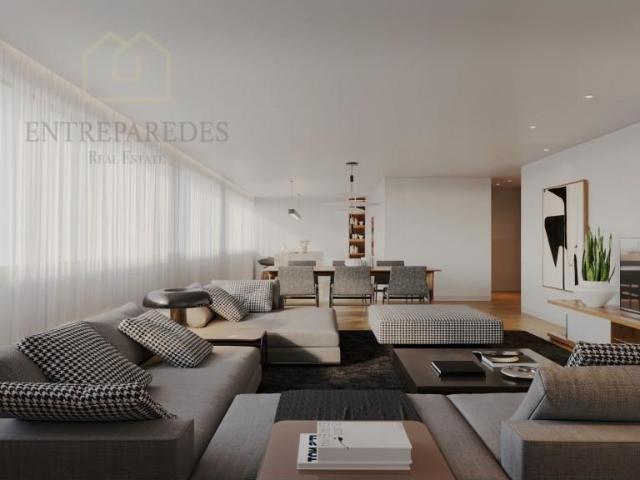 Apartamento T2 com garagem e varanda para comprar no centro. 100m² Oliveira do douro