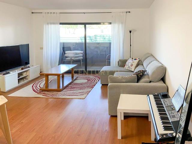 Apartamento T2 com Garagem em Localização Privilegiada