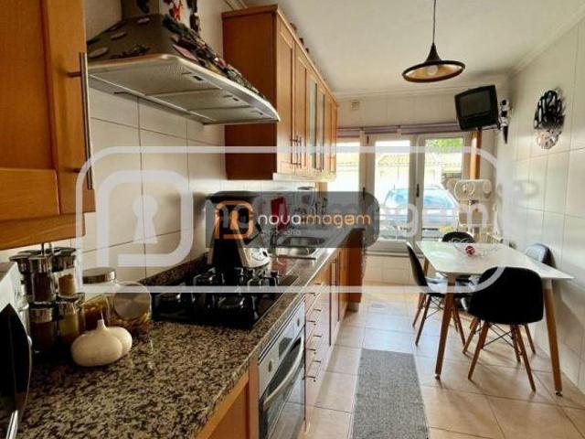 Apartamento T2 com Garagem | Ilhavo | 26084094003