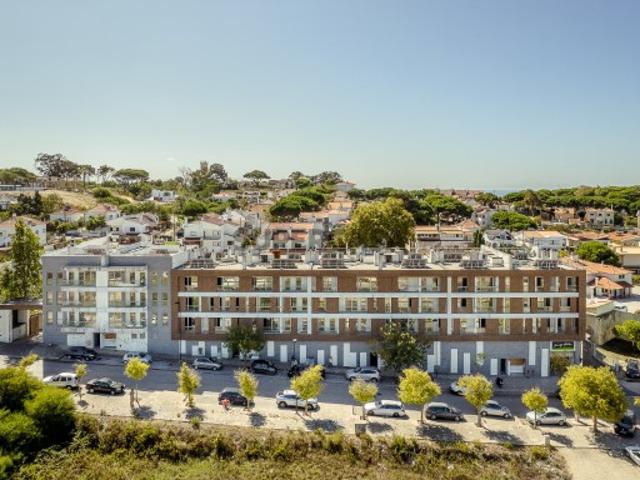 Apartamento T2 com garagem, na Aldeia dos Capuchos