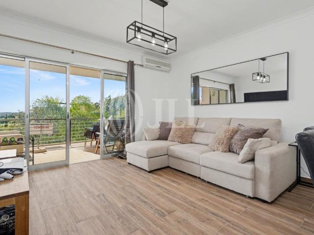 Apartamento T2 com estacionamento, em Vilamoura, Algarve 0m² Quarteira