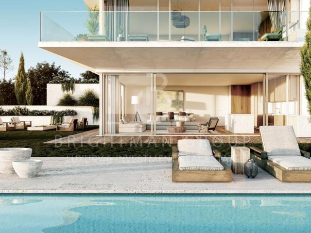 Apartamento T2 com estacionamento no Carvoeiro, Algarve