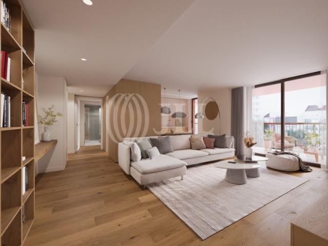 Apartamento T2 com estacionamento no Vertice, Lisboa