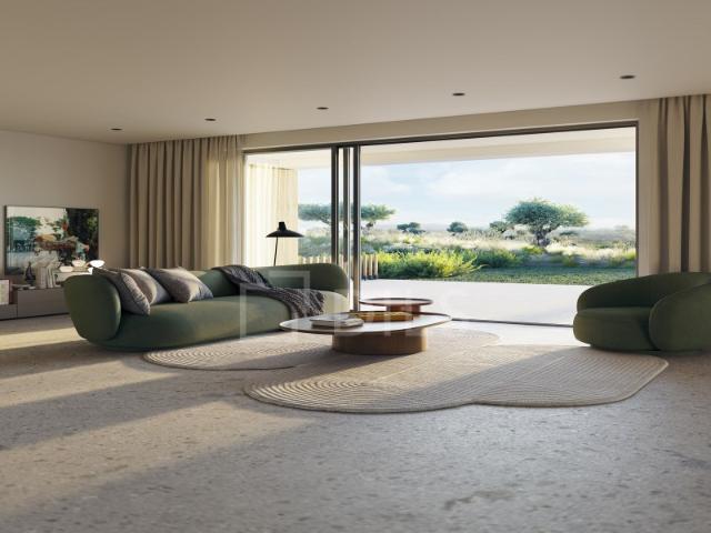 Apartamento T2 com espaço exterior e garagem, em Vilamoura, Algarve