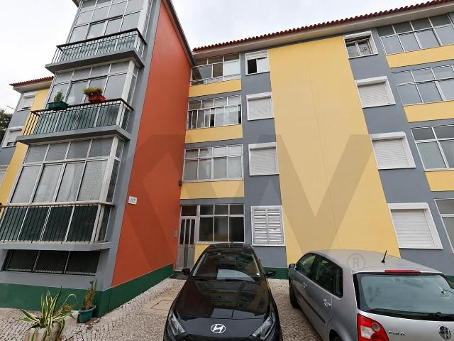 Apartamento T2 com Excelente Localização | Arrentela, Seixal