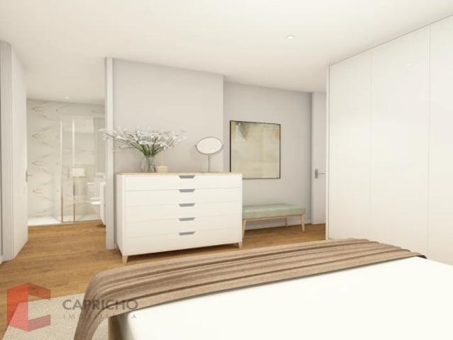 Apartamento T2 com Excelente Localização e Ótima Luminosidade